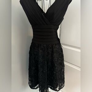 NWT Adrianna Papell Rosette Tiered A-line Evening Dress in Black Size 4 Petite